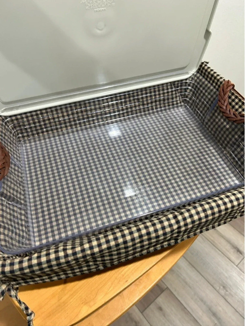 Longaberger includes lidded
